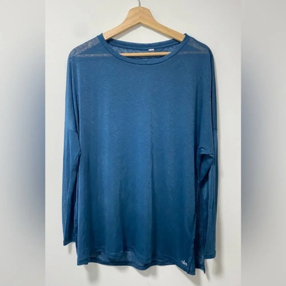 Alo Yoga Arrow Oversized Long Sleeve Tee Teal Blue - Fits M–L